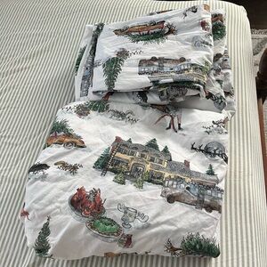 Pottery Barn National Lampoons Christmas sheets, King size